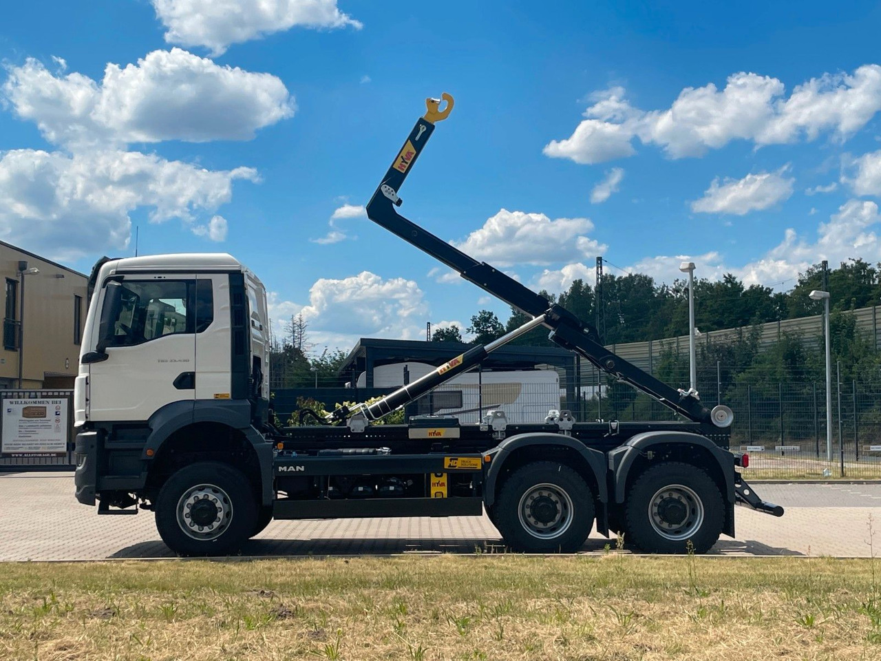 MAN TGS 33.440 6x6 Euro6e Hyva - Hiab MultiLift - 후크 리프트 트럭, 크레인 트럭 : 사진 3 MAN TGS 33.440 6x6 Euro6e Hyva - Hiab MultiLift - 후크 리프트 트럭, 크레인 트럭 : 사진 3