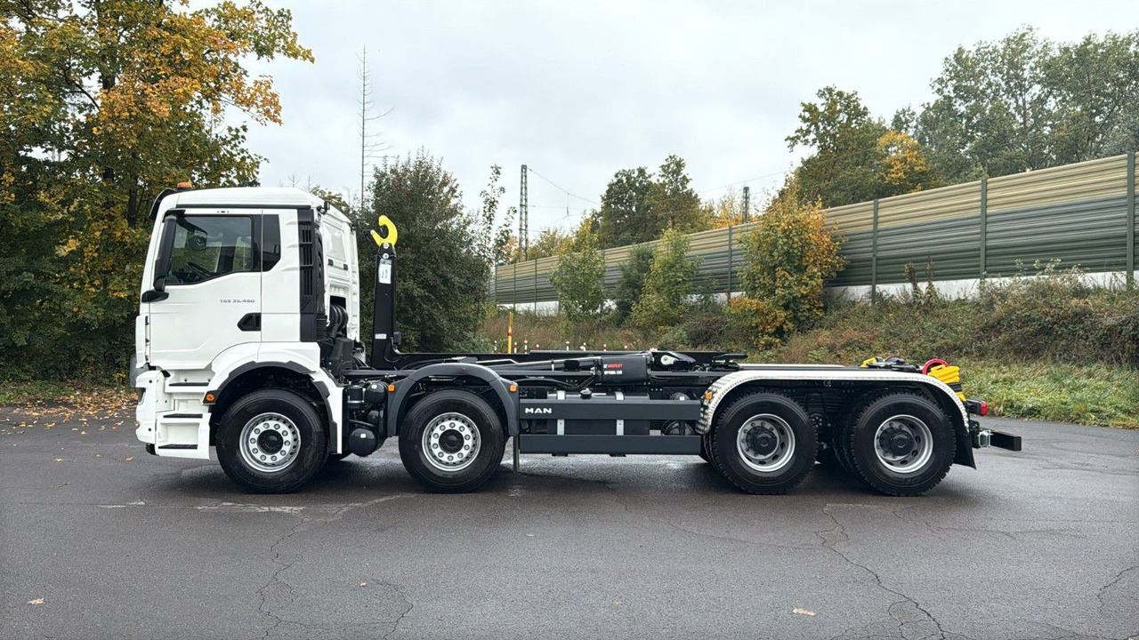 MAN TGS 35.480 8x4 Euro6e Hiab MultLift Abrollkipper - 후크 리프트 트럭, 크레인 트럭 : 사진 2 MAN TGS 35.480 8x4 Euro6e Hiab MultLift Abrollkipper - 후크 리프트 트럭, 크레인 트럭 : 사진 2