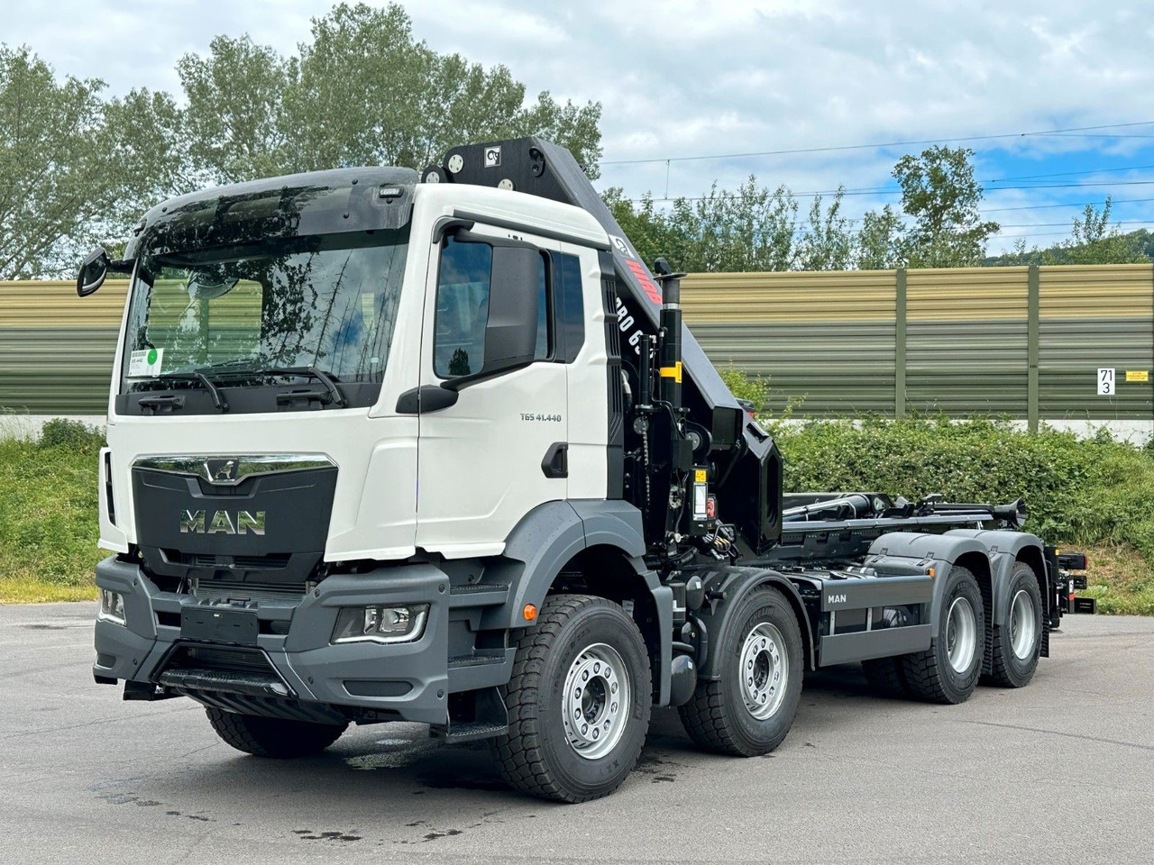 MAN TGS 35.520 8x4 Abrollkipper + Kran HIAB 658E6 - 후크 리프트 트럭, 크레인 트럭 : 사진 2 MAN TGS 35.520 8x4 Abrollkipper + Kran HIAB 658E6 - 후크 리프트 트럭, 크레인 트럭 : 사진 2