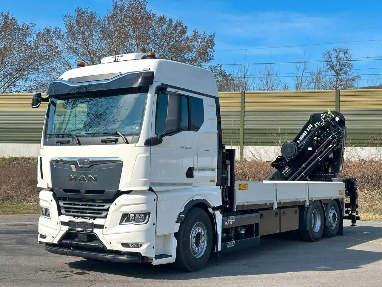 MAN TGX 26.520 TG3 Retarder / 6X2 Hiab 548 E 8 - 크레인 트럭 : 사진 2 MAN TGX 26.520 TG3 Retarder / 6X2 Hiab 548 E 8 - 크레인 트럭 : 사진 2