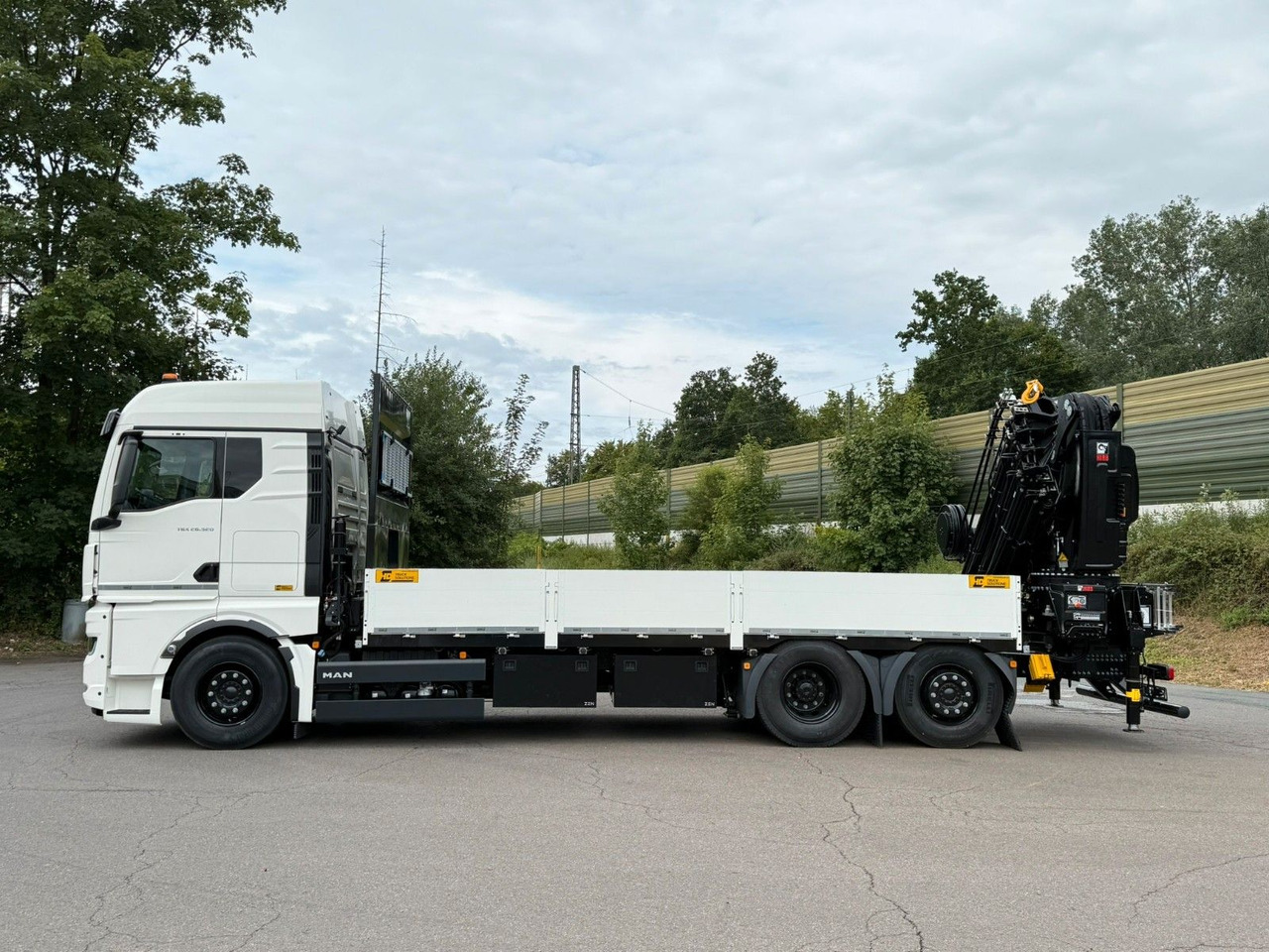 MAN TGX 26.520 TG3 Retarder / 6X2 Hiab 548 E 8 - 크레인 트럭 : 사진 4 MAN TGX 26.520 TG3 Retarder / 6X2 Hiab 548 E 8 - 크레인 트럭 : 사진 4