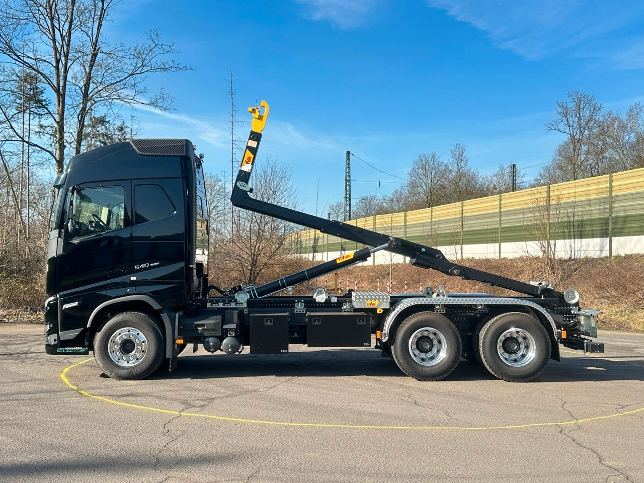 Volvo FH 540 6x4 Abrollkipper Hyva 20-60 - 후크 리프트 트럭, 크레인 트럭 : 사진 4 Volvo FH 540 6x4 Abrollkipper Hyva 20-60 - 후크 리프트 트럭, 크레인 트럭 : 사진 4