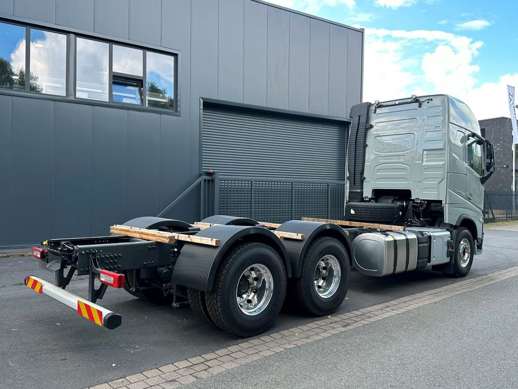 Volvo FH 540 6x4 - 캡 새시 트럭 : 사진 5 Volvo FH 540 6x4 - 캡 새시 트럭 : 사진 5
