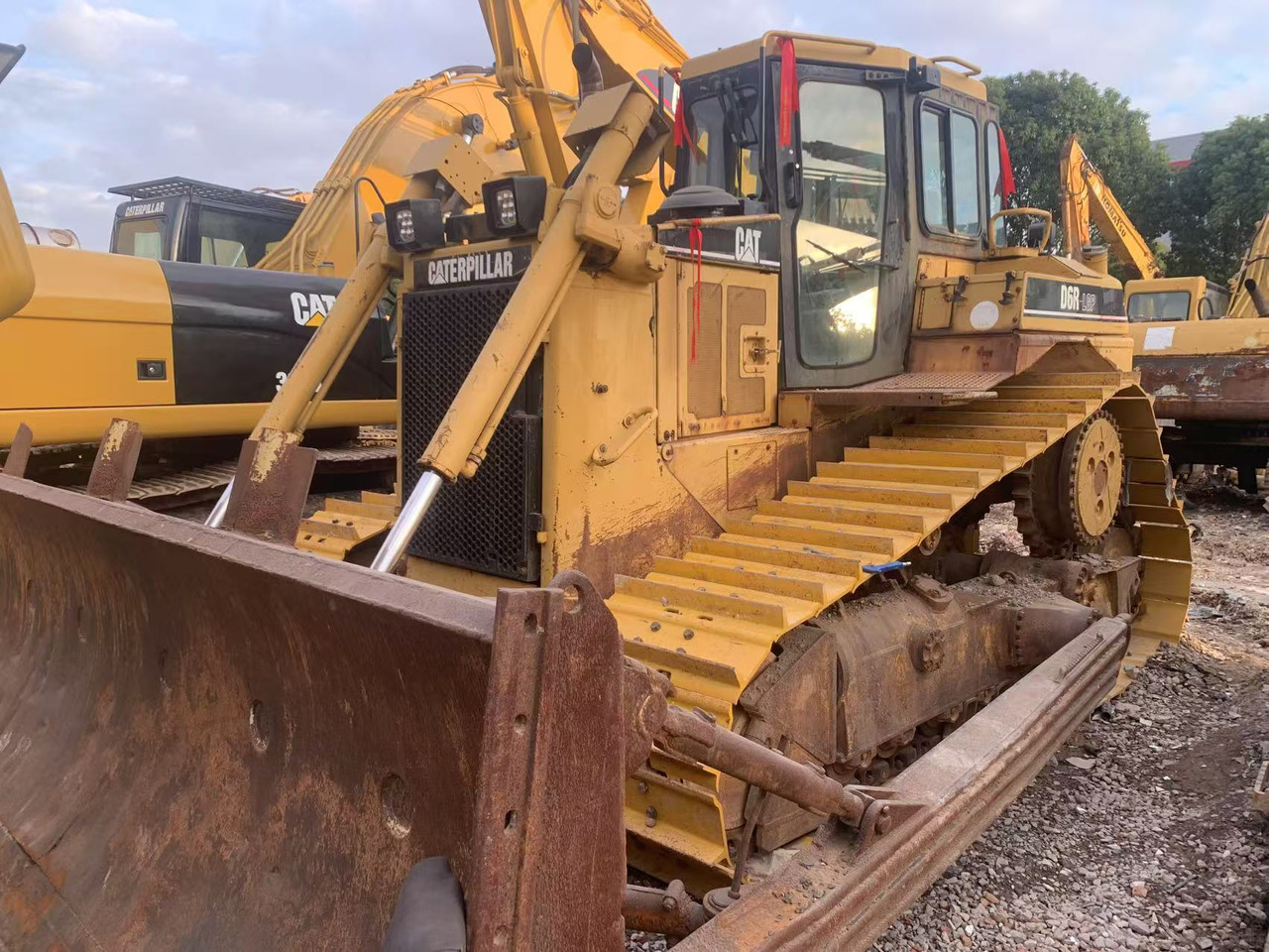 CATERPILLAR D6R - 불도저 : 사진 2 CATERPILLAR D6R - 불도저 : 사진 2