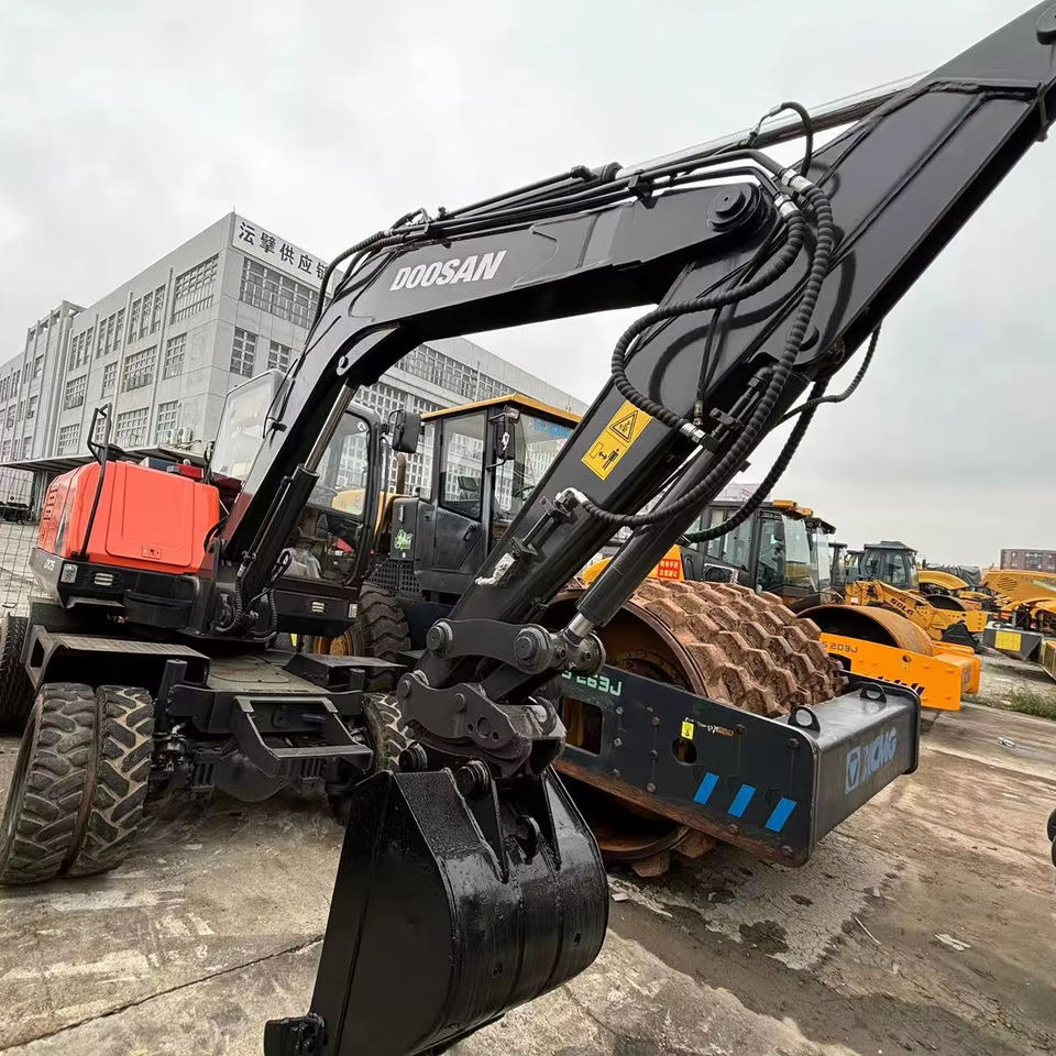 Hot Sale Used Doosan Dx75 Small 7.5t Wheel Excavator South Korea DX75 Mini Excavator for Sale Good Condition - 크롤러 굴삭기 : 사진 1 Hot Sale Used Doosan Dx75 Small 7.5t Wheel Excavator South Korea DX75 Mini Excavator for Sale Good Condition - 크롤러 굴삭기 : 사진 1