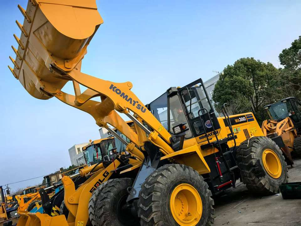 Japan Komatsu WA380-3 WA380-6 WA400-1 WA400-3 WA320-6 WA430-5 Mining Wheel Loader, Used Komatsu WA380 Mini Front End Loader - 휠 로더 : 사진 2 Japan Komatsu WA380-3 WA380-6 WA400-1 WA400-3 WA320-6 WA430-5 Mining Wheel Loader, Used Komatsu WA380 Mini Front End Loader - 휠 로더 : 사진 2