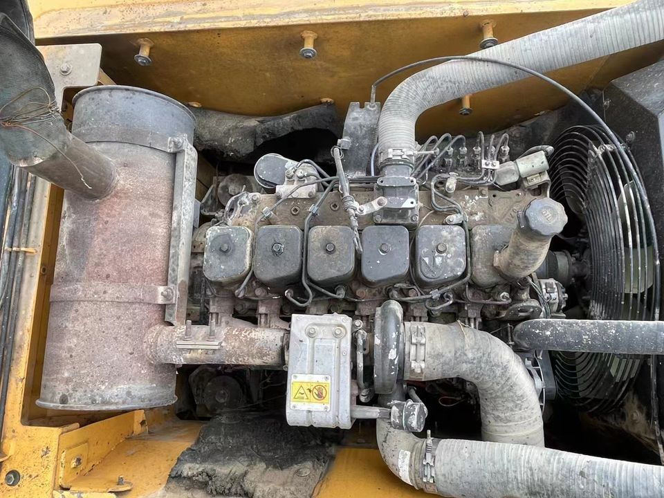 Original Good Quality USED Excavators R210 W-9T 21 Ton Excavator Wheel Excavator for HYUNDAI - 휠 굴삭기 : 사진 4 Original Good Quality USED Excavators R210 W-9T 21 Ton Excavator Wheel Excavator for HYUNDAI - 휠 굴삭기 : 사진 4