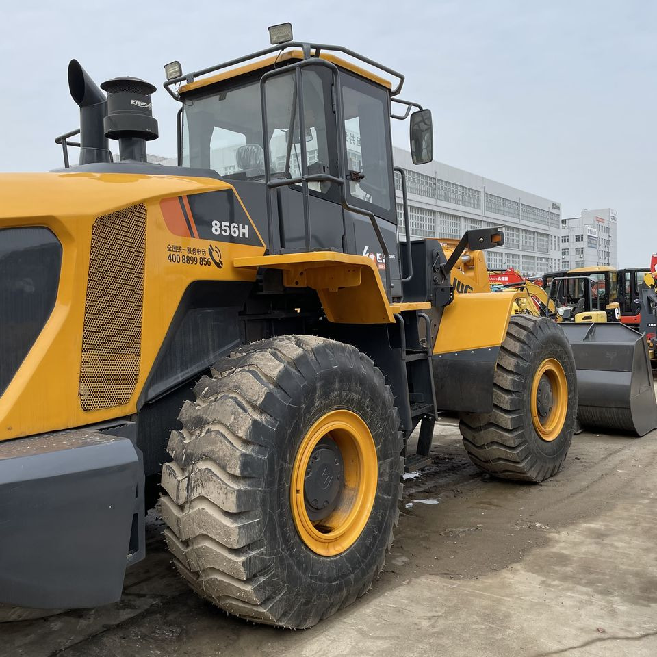 The Second-hand Front-end Loader Liugong 856H Is a Hot Seller in Shanghai, China - 휠 로더 : 사진 3 The Second-hand Front-end Loader Liugong 856H Is a Hot Seller in Shanghai, China - 휠 로더 : 사진 3
