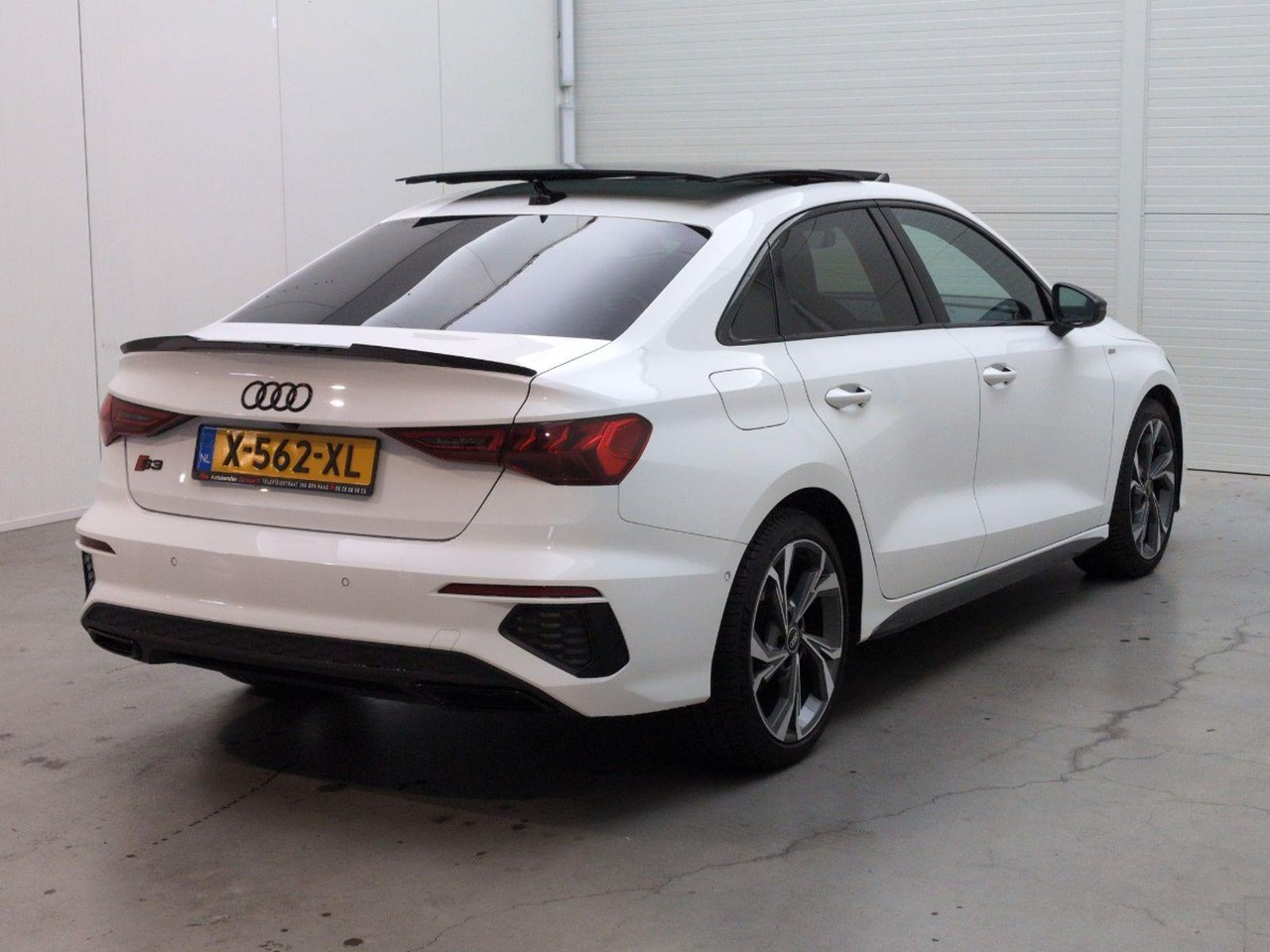 Audi A3 Limousine 35 TFSI edition one | 2022 | 54.418 km | Automaat | X562XL | NAP: Geen oordeel - 세단 : 사진 4 Audi A3 Limousine 35 TFSI edition one | 2022 | 54.418 km | Automaat | X562XL | NAP: Geen oordeel - 세단 : 사진 4