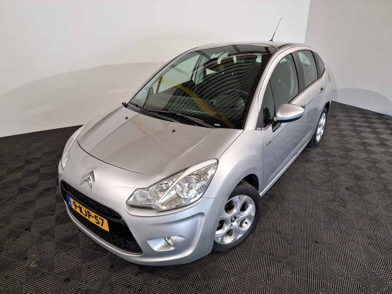 Citroen C3 1.6 Vti 9-KJP-57 193.593 km - 차량 : 사진 1 Citroen C3 1.6 Vti 9-KJP-57 193.593 km - 차량 : 사진 1