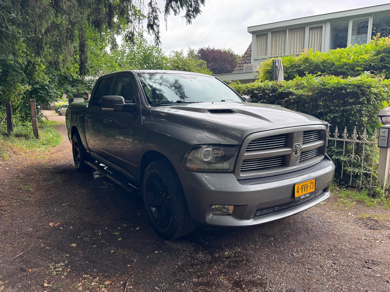 Dodge Ram 1500 5.7 V8 4X4 Crew Cab 5'7 Sport LPG 2012 248.406 km 4-VVH-73 - 픽업트럭 : 사진 3 Dodge Ram 1500 5.7 V8 4X4 Crew Cab 5'7 Sport LPG 2012 248.406 km 4-VVH-73 - 픽업트럭 : 사진 3