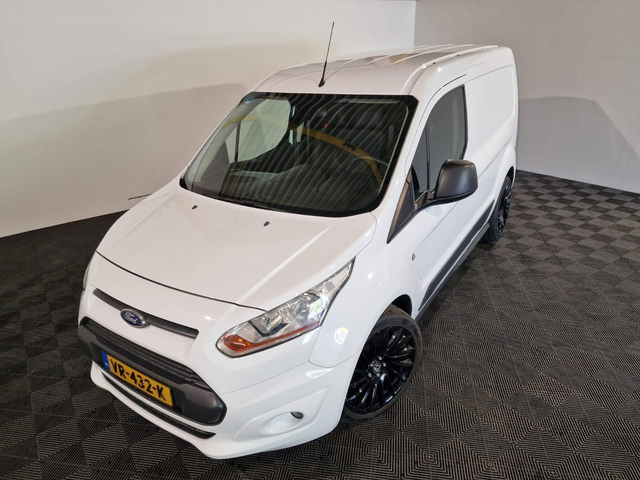 Ford Transit Connect 1.6 TDCI L1 Trend VR-432-K 127.791 km - 기타 기계 : 사진 1 Ford Transit Connect 1.6 TDCI L1 Trend VR-432-K 127.791 km - 기타 기계 : 사진 1