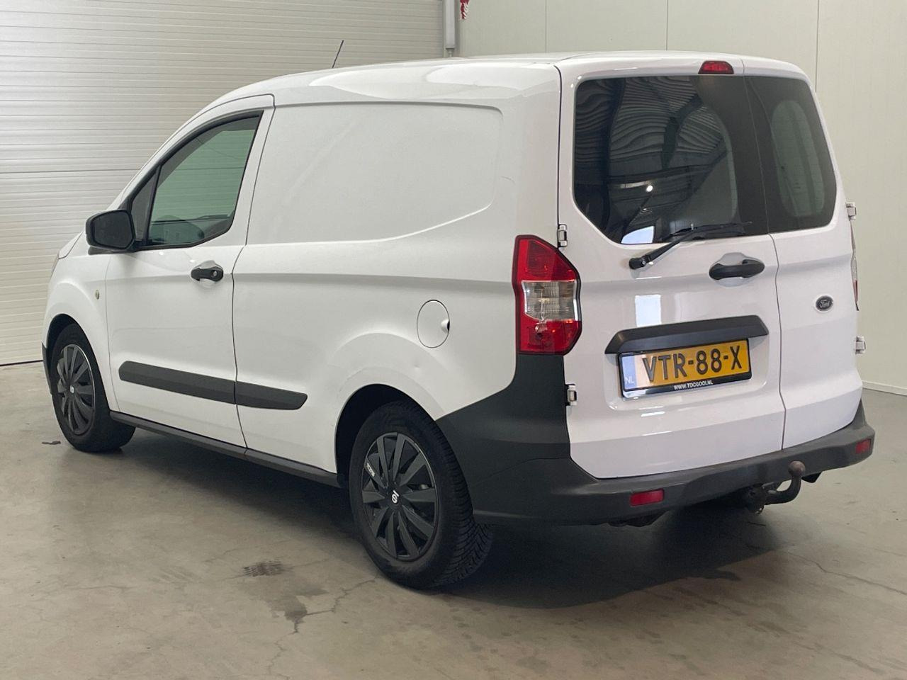 Ford Transit Courier 1.0 Ambiente Start&Stop | 2016 | 102.169 km | VTR88X | NAP: Geen oordeel - 소형 밴 : 사진 3 Ford Transit Courier 1.0 Ambiente Start&Stop | 2016 | 102.169 km | VTR88X | NAP: Geen oordeel - 소형 밴 : 사진 3