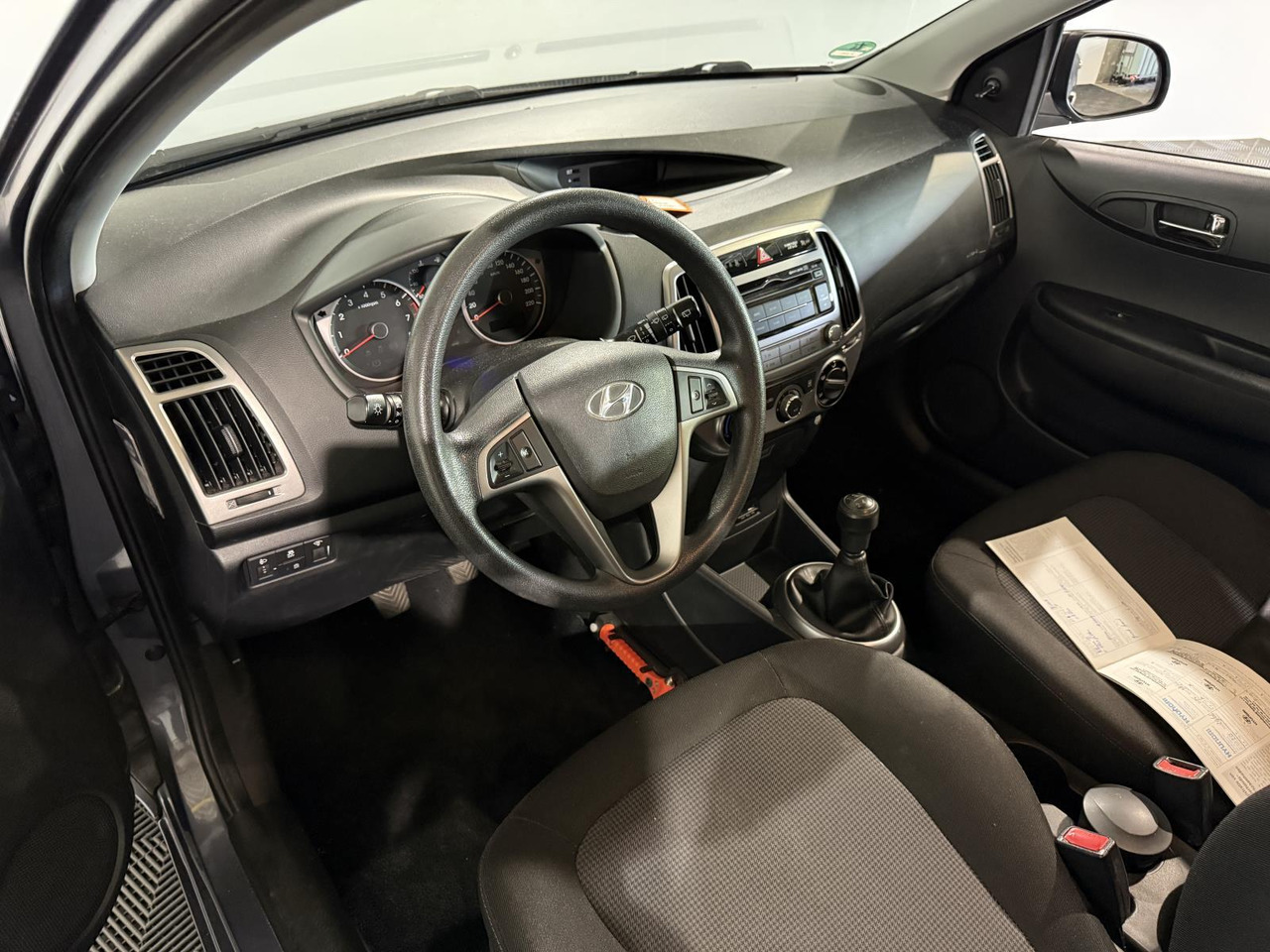 Hyundai i20 1.2i Business Edition | 2012 | 167.712 km |36-XNR-1 - 해치백 : 사진 4 Hyundai i20 1.2i Business Edition | 2012 | 167.712 km |36-XNR-1 - 해치백 : 사진 4