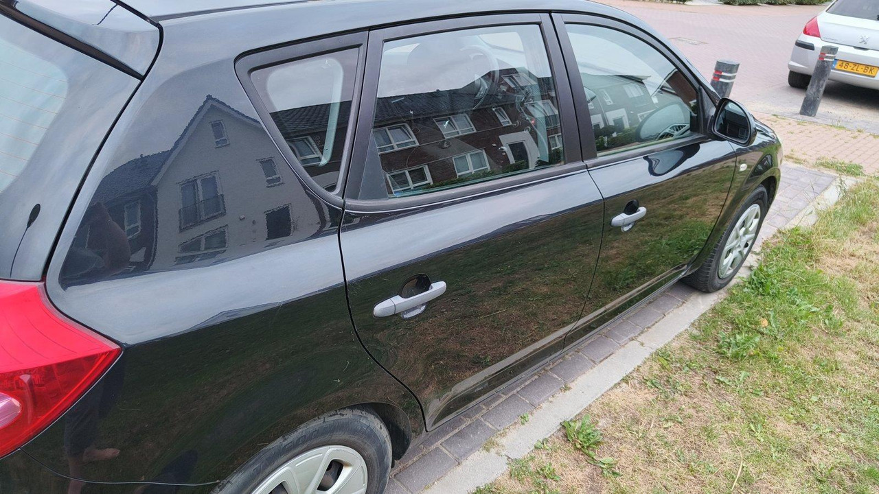 Kia cee'd | 1.6 X-tra | 2007 | 348.934km | 52-XK-JL - 해치백 : 사진 5 Kia cee'd | 1.6 X-tra | 2007 | 348.934km | 52-XK-JL - 해치백 : 사진 5