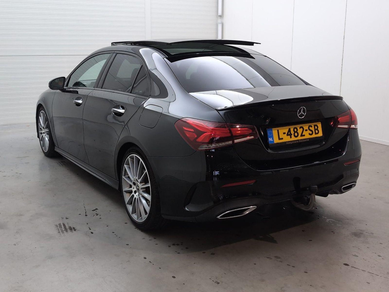 Mercedes-Benz A-klasse 200 Premium Plus | 2019 | 143.125 km | Automaat | L482SB | NAP: Geen oordeel - 세단 : 사진 3 Mercedes-Benz A-klasse 200 Premium Plus | 2019 | 143.125 km | Automaat | L482SB | NAP: Geen oordeel - 세단 : 사진 3