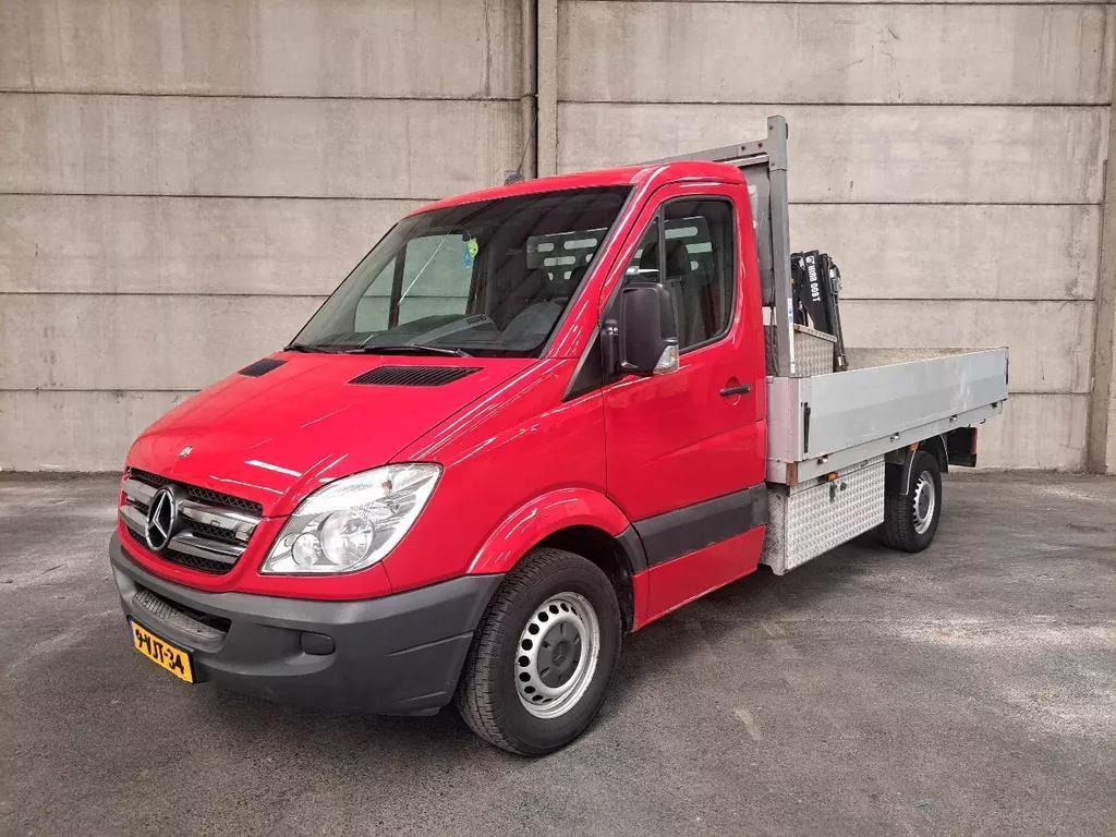 Mercedes-Benz Sprinter 313 CDI 2.2 AUT Open laadbak met Hiab 008T kraan 9-VJT-34 - 플랫베드 밴 : 사진 1 Mercedes-Benz Sprinter 313 CDI 2.2 AUT Open laadbak met Hiab 008T kraan 9-VJT-34 - 플랫베드 밴 : 사진 1