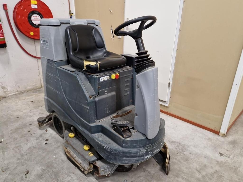 Nilfisk BR 755 Ecoflex Zit-Schrobmachine – 2015 - 청소 기계 : 사진 2 Nilfisk BR 755 Ecoflex Zit-Schrobmachine – 2015 - 청소 기계 : 사진 2