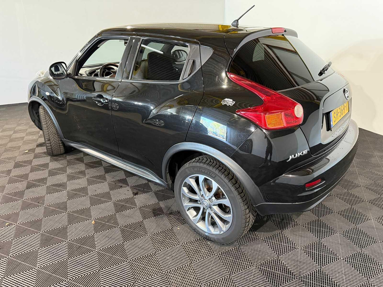 Nissan Juke 1.6 Tekna SH-369-T 215.081 km - 차량 : 사진 2 Nissan Juke 1.6 Tekna SH-369-T 215.081 km - 차량 : 사진 2