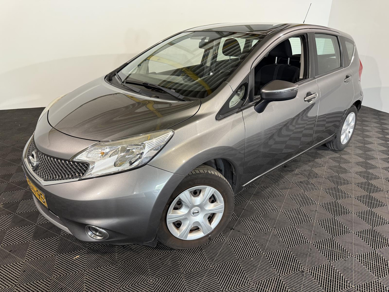 Nissan Note 1.2 Acenta 3-ZDN-95 - 차량 : 사진 1 Nissan Note 1.2 Acenta 3-ZDN-95 - 차량 : 사진 1