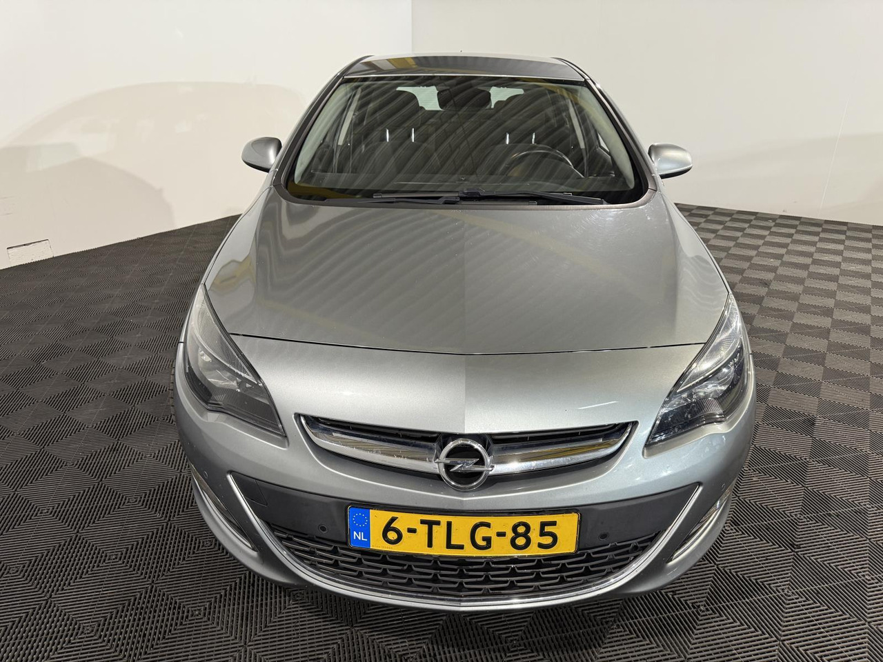 Opel Astra 1.4 Turbo Sport |2014 | 198.191 km | 6-TLG-85 - 해치백 : 사진 2 Opel Astra 1.4 Turbo Sport |2014 | 198.191 km | 6-TLG-85 - 해치백 : 사진 2