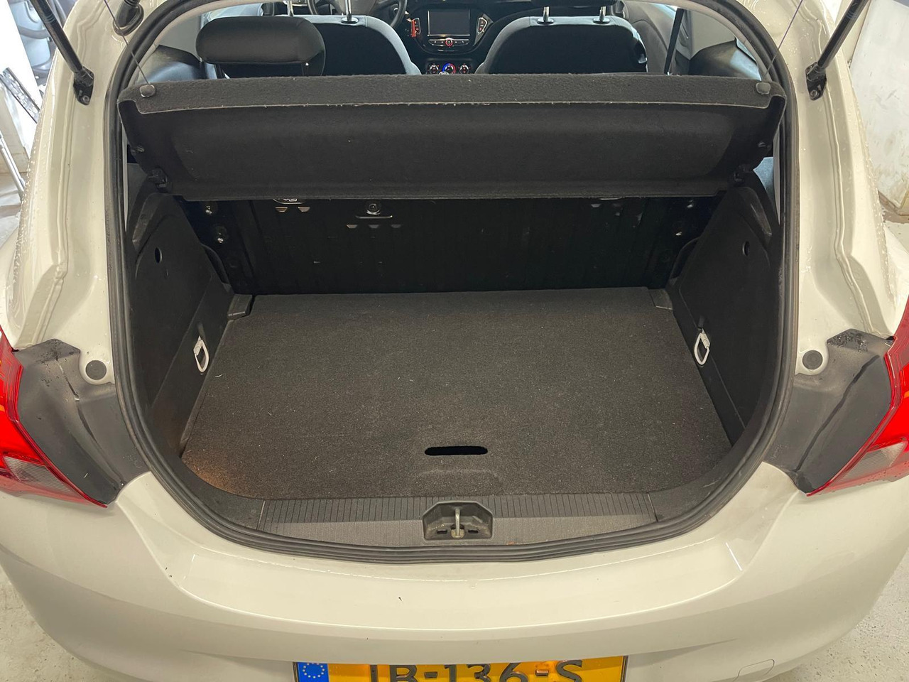 해치백 Opel Corsa 1.3 CDTI Business+ 2016 274.545 km JB-136-S : 사진 24