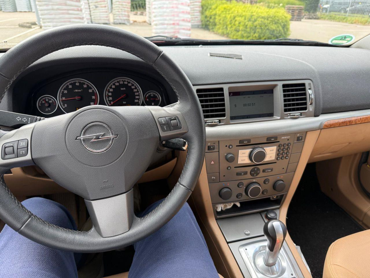 Opel Vectra Wagon 1.8 - 16V Executive | 2008 | 148.010 km | Automaat | 80HDT8 | NAP: Logisch - 차량 : 사진 5 Opel Vectra Wagon 1.8 - 16V Executive | 2008 | 148.010 km | Automaat | 80HDT8 | NAP: Logisch - 차량 : 사진 5