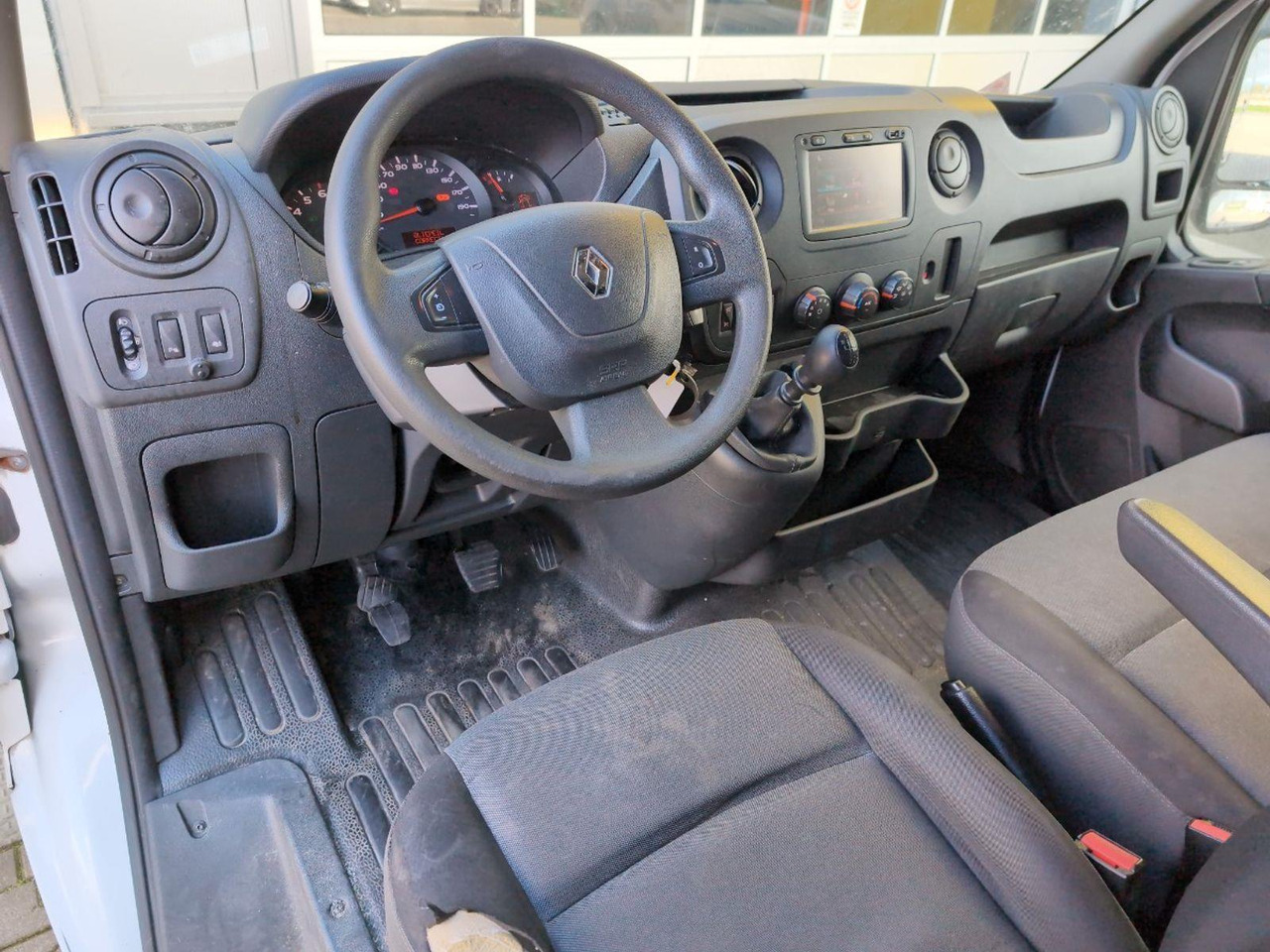 Renault Master T35 2.3 dCi L3H2 | 2019 | 290.394 km | VDV56L | NAP: Logisch - 패널 밴 : 사진 5 Renault Master T35 2.3 dCi L3H2 | 2019 | 290.394 km | VDV56L | NAP: Logisch - 패널 밴 : 사진 5