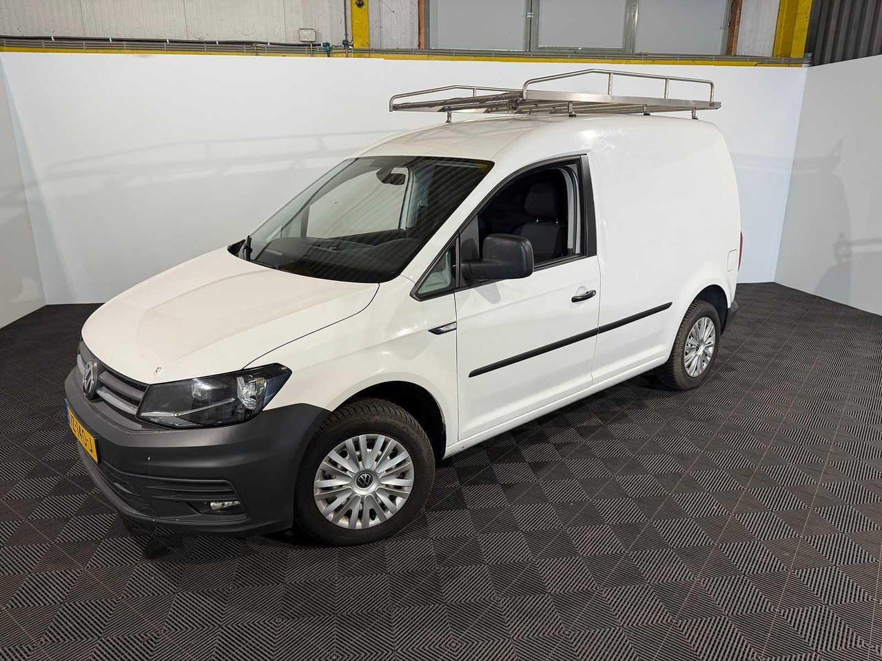 Volkswagen Caddy 2.0 TDI L1H1 BMT Comfortline VZ-140-J 169.307 km - 기타 기계 : 사진 1 Volkswagen Caddy 2.0 TDI L1H1 BMT Comfortline VZ-140-J 169.307 km - 기타 기계 : 사진 1