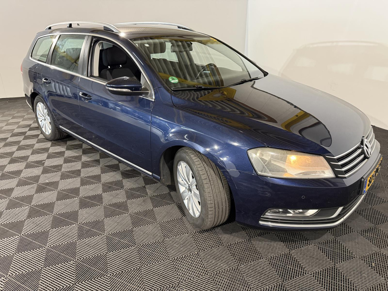 Volkswagen | Passat Variant | 1.6 TDI Comfortline BlueMotion | 2011 | 358.371 km | 87ZDG9 | Geen oordeel - 차량 : 사진 3 Volkswagen | Passat Variant | 1.6 TDI Comfortline BlueMotion | 2011 | 358.371 km | 87ZDG9 | Geen oordeel - 차량 : 사진 3