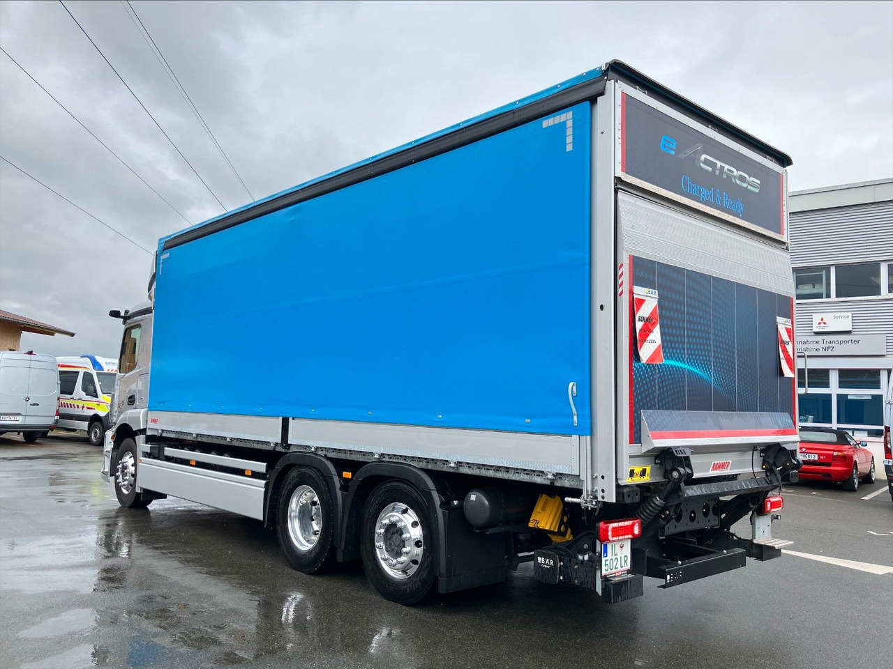 Mercedes-Benz eActros 400L 6x2 - 커튼사이더 트럭, 전기 트럭 : 사진 2 Mercedes-Benz eActros 400L 6x2 - 커튼사이더 트럭, 전기 트럭 : 사진 2