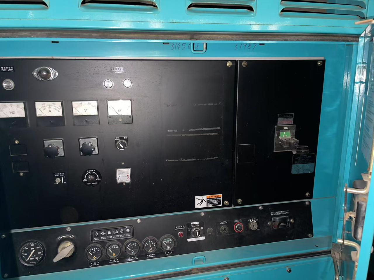 DENYO DCA-400SPK2 - 발전기 세트 : 사진 4 DENYO DCA-400SPK2 - 발전기 세트 : 사진 4