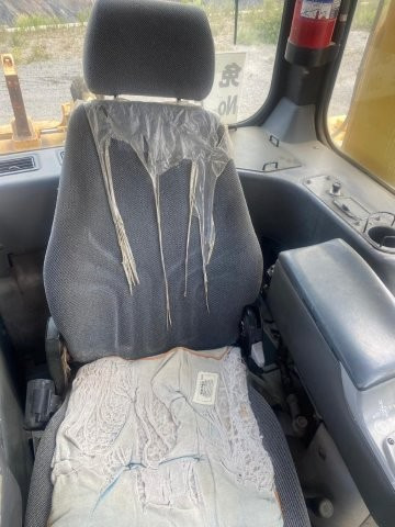 불도저 KOMATSU D475A-5E : 사진 17