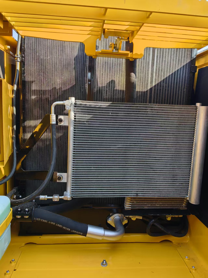 KOMATSU PC200-7 - 크롤러 굴삭기 : 사진 5 KOMATSU PC200-7 - 크롤러 굴삭기 : 사진 5