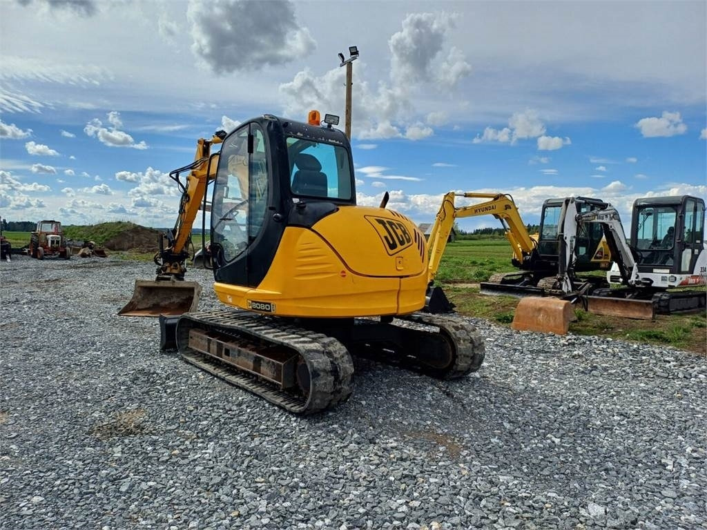 JCB 8080 pyörittäjällä - 미니 굴삭기 : 사진 4 JCB 8080 pyörittäjällä - 미니 굴삭기 : 사진 4