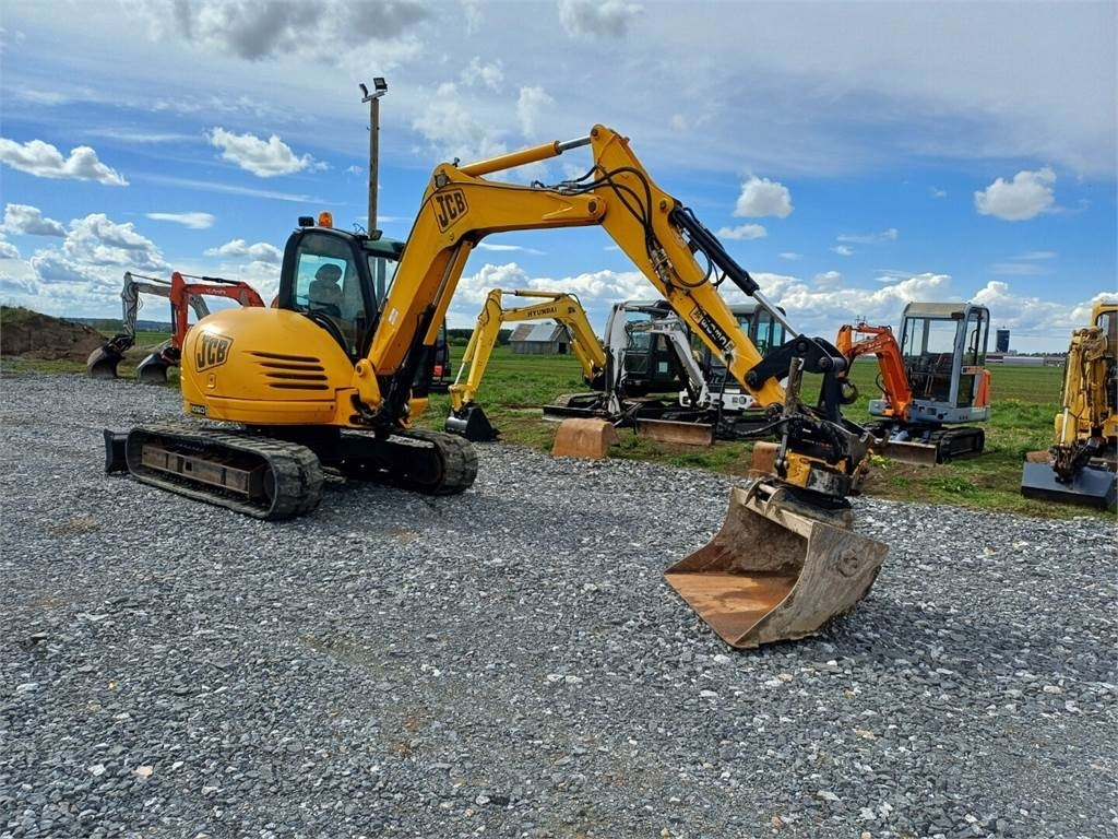 JCB 8080 pyörittäjällä - 미니 굴삭기 : 사진 5 JCB 8080 pyörittäjällä - 미니 굴삭기 : 사진 5