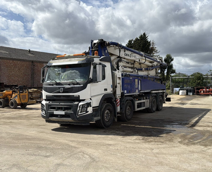 Volvo FMX K-series 42 L - 고정식 콘크리트 펌프 : 사진 1 Volvo FMX K-series 42 L - 고정식 콘크리트 펌프 : 사진 1
