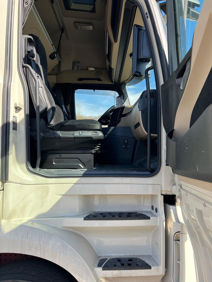 Mercedes-Benz Actros 1848 LS/GIGA/MirrorCam/Retarder/2instock - 트랙터 유닛 : 사진 4 Mercedes-Benz Actros 1848 LS/GIGA/MirrorCam/Retarder/2instock - 트랙터 유닛 : 사진 4