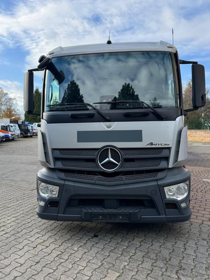 Mercedes-Benz Antos 2540/Durchladbar/2xLBW/Frigoblock/2instock - 박스 트럭 : 사진 4 Mercedes-Benz Antos 2540/Durchladbar/2xLBW/Frigoblock/2instock - 박스 트럭 : 사진 4
