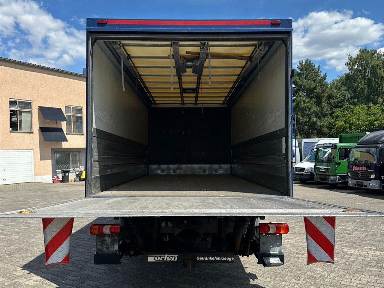 Mercedes-Benz Atego 1523/Klima/LBW/GT-Zertifiziert/2xAHK - 음료 트럭 : 사진 5 Mercedes-Benz Atego 1523/Klima/LBW/GT-Zertifiziert/2xAHK - 음료 트럭 : 사진 5