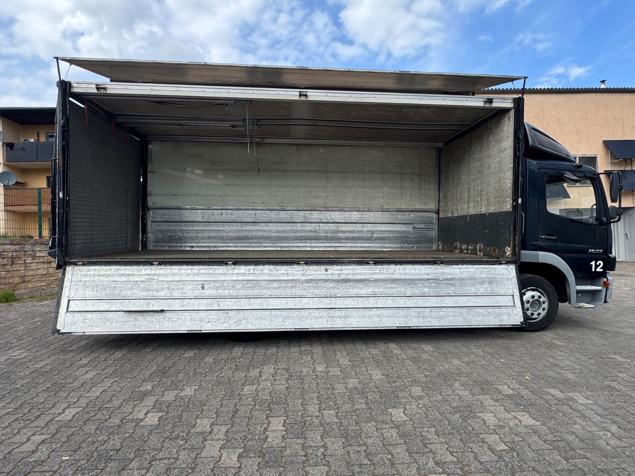 Mercedes-Benz Atego1523/LBW/AHK/Klima/Standh./aus.1Hand - 음료 트럭 : 사진 4 Mercedes-Benz Atego1523/LBW/AHK/Klima/Standh./aus.1Hand - 음료 트럭 : 사진 4