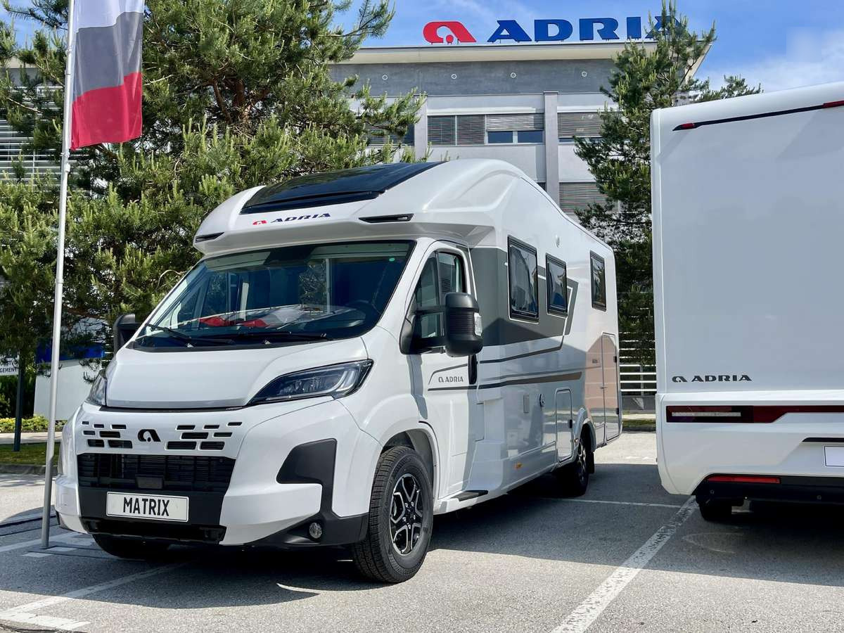 ADRIA Matrix 650 SL - 세미 통합 모터홈 : 사진 2 ADRIA Matrix 650 SL - 세미 통합 모터홈 : 사진 2