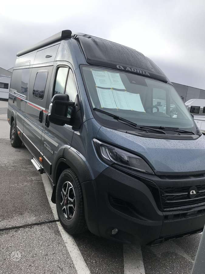 ADRIA Twin Sport 640 SG - 캠핑 밴 : 사진 1 ADRIA Twin Sport 640 SG - 캠핑 밴 : 사진 1