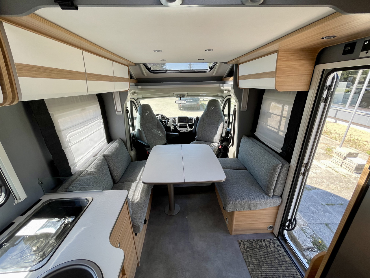 DETHLEFFS T7052 DBL - 세미 통합 모터홈 : 사진 5 DETHLEFFS T7052 DBL - 세미 통합 모터홈 : 사진 5