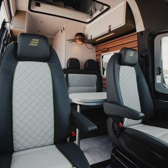 HYMER / ERIBA Grand Canyon Cross Over - 캠핑 밴 : 사진 4 HYMER / ERIBA Grand Canyon Cross Over - 캠핑 밴 : 사진 4