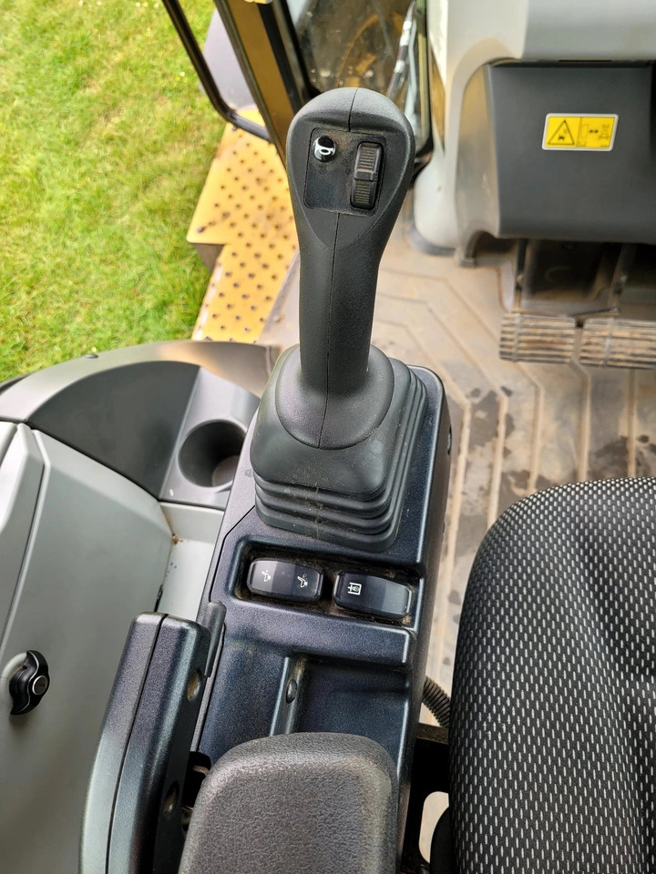 CATERPILLAR 432 - 백호 로더 : 사진 3 CATERPILLAR 432 - 백호 로더 : 사진 3