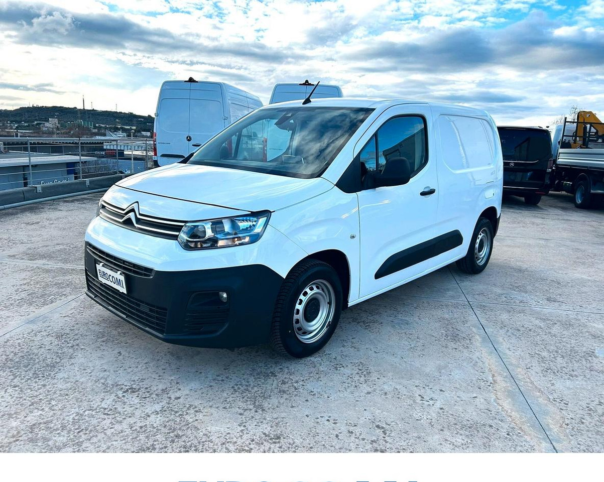 Citroen Berligno 1.6 HDi 100 cv 3 posti - 소형 밴 : 사진 1 Citroen Berligno 1.6 HDi 100 cv 3 posti - 소형 밴 : 사진 1