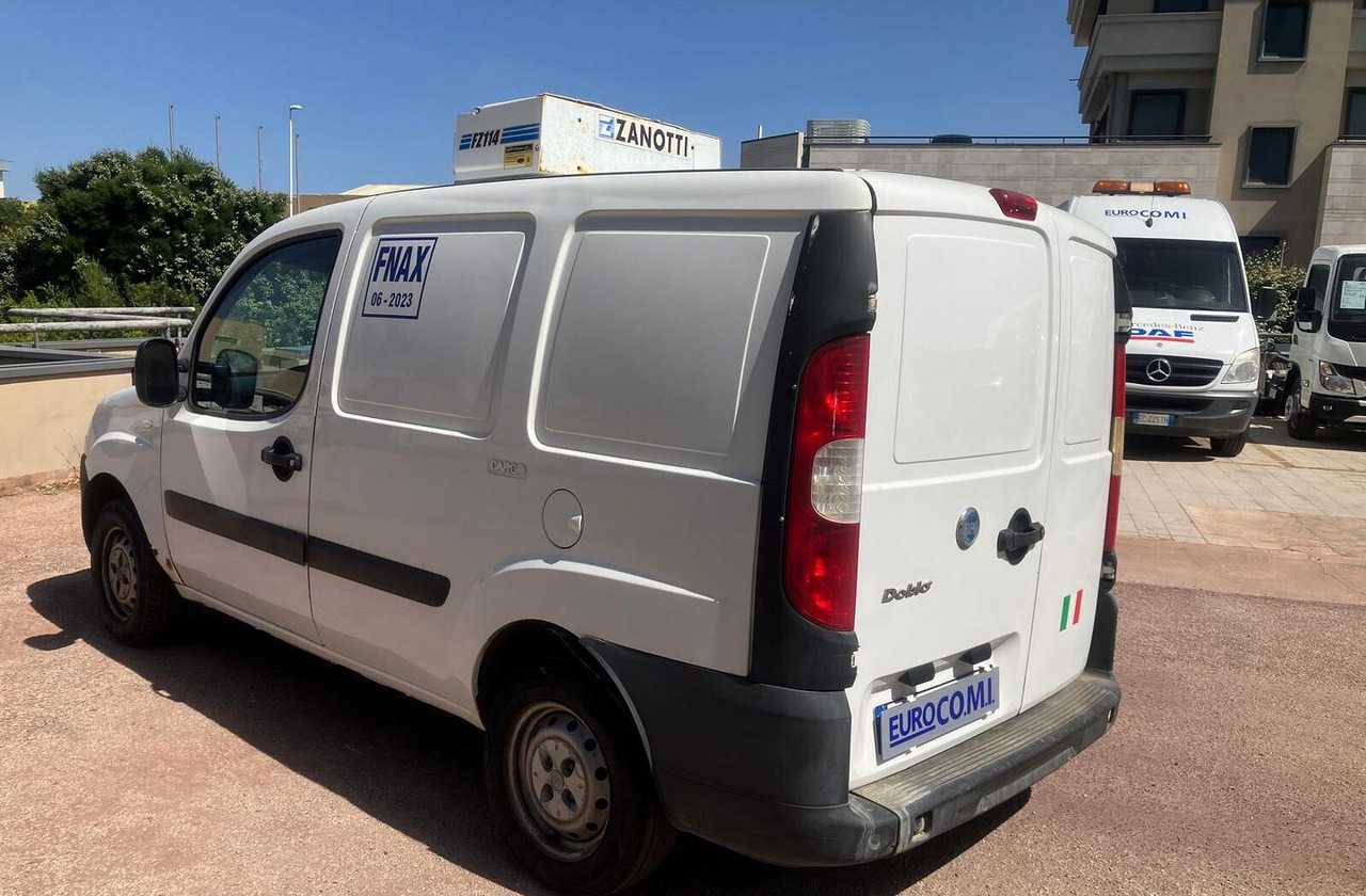 DOBLO' CON COIBENTAZIONE E GRUPPO FRIGO - 냉동 밴 : 사진 2 DOBLO' CON COIBENTAZIONE E GRUPPO FRIGO - 냉동 밴 : 사진 2