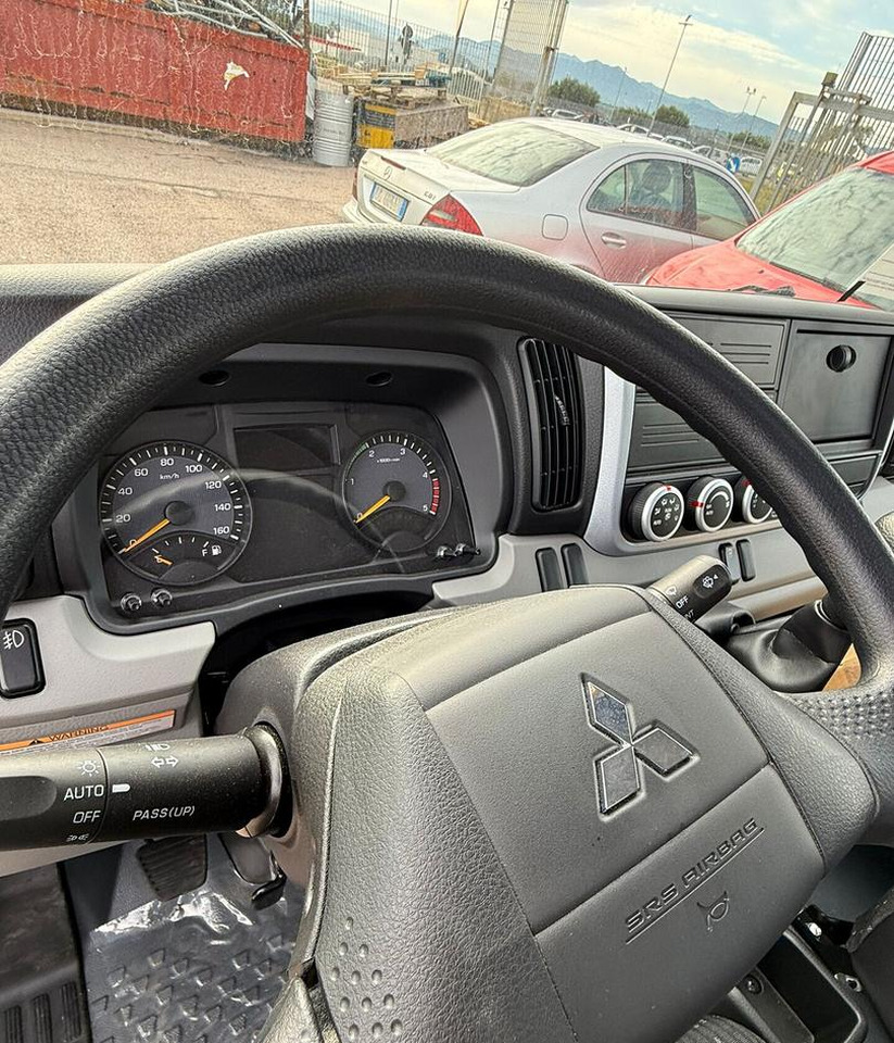 리스  FUSO Canter 3S13 FUSO Canter 3S13 : 사진 10