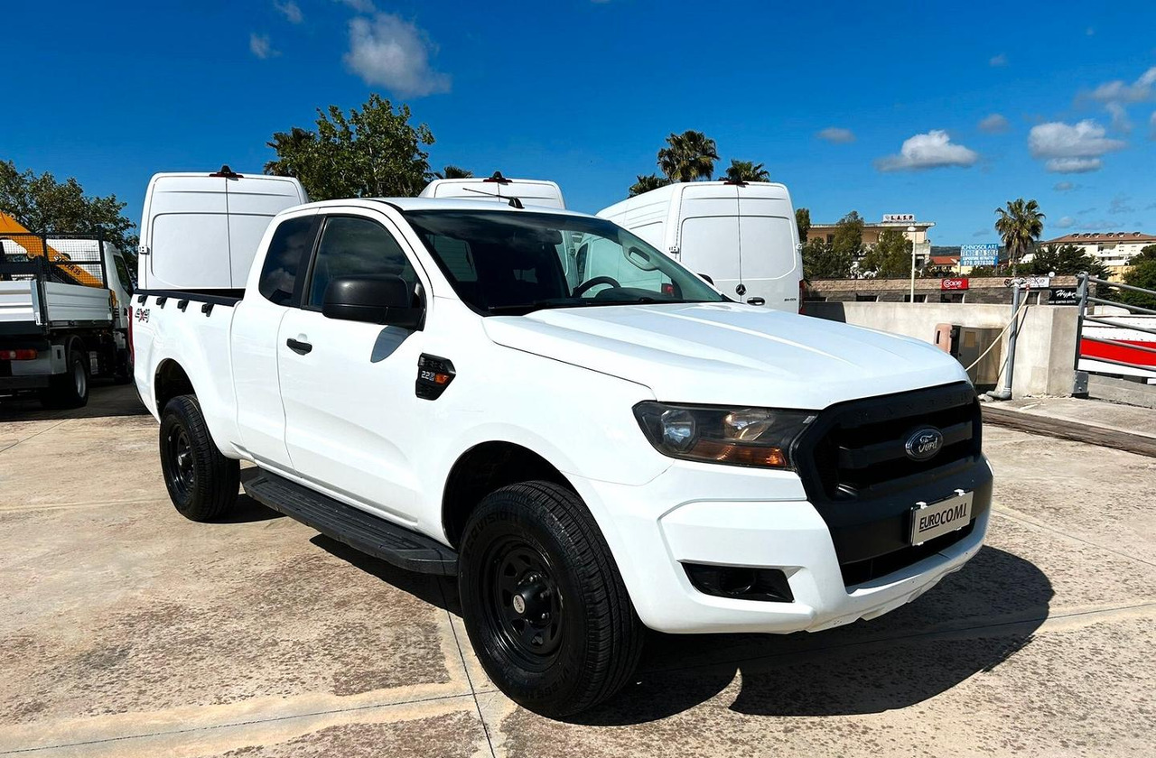 Ford Ranger 2.2 160 cv XL Supercab 4 posti 4wd gan - 픽업트럭 : 사진 3 Ford Ranger 2.2 160 cv XL Supercab 4 posti 4wd gan - 픽업트럭 : 사진 3